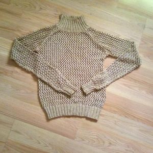 Guess golden sweater